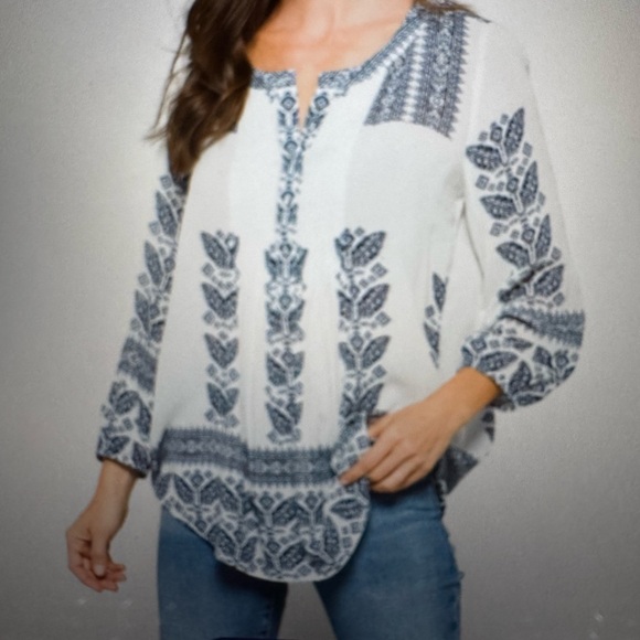 Daniel Rainn Amely Split Neck Blouse Sz. L - Picture 6 of 6